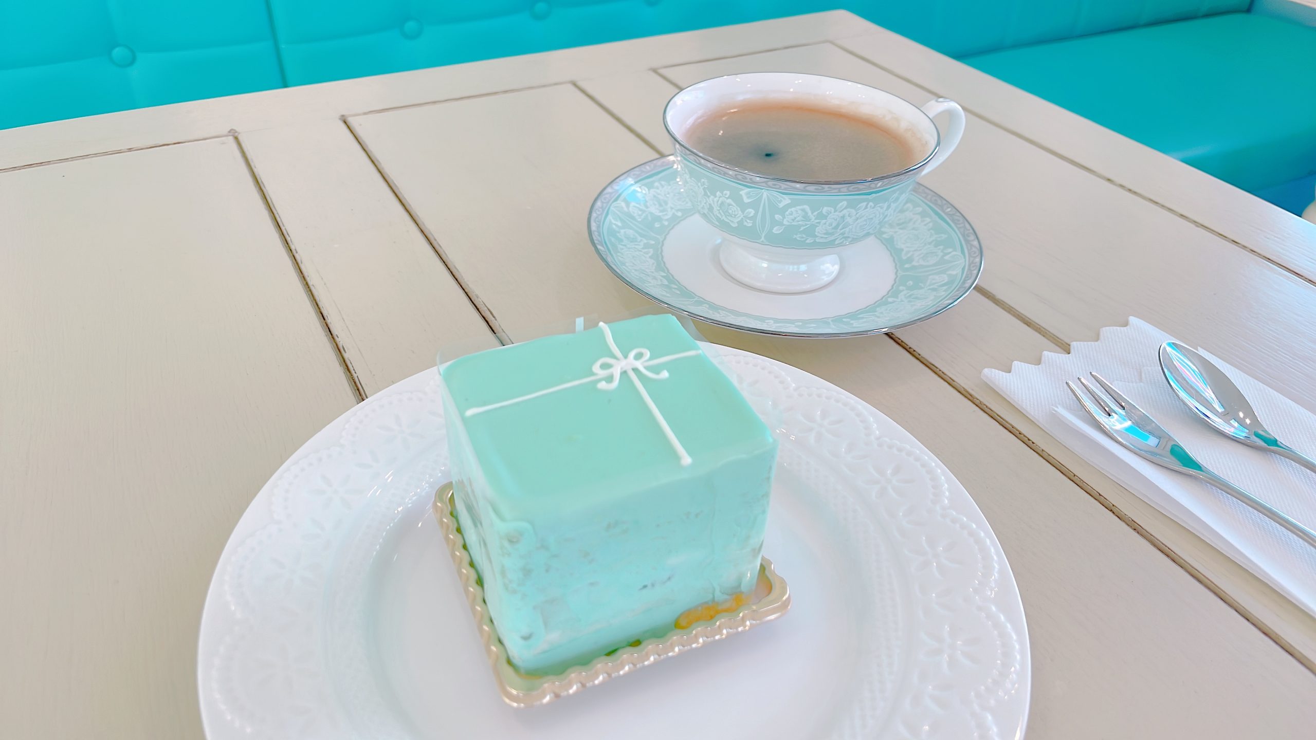 ブルーBOX | パティスリー ラ メール ブルー